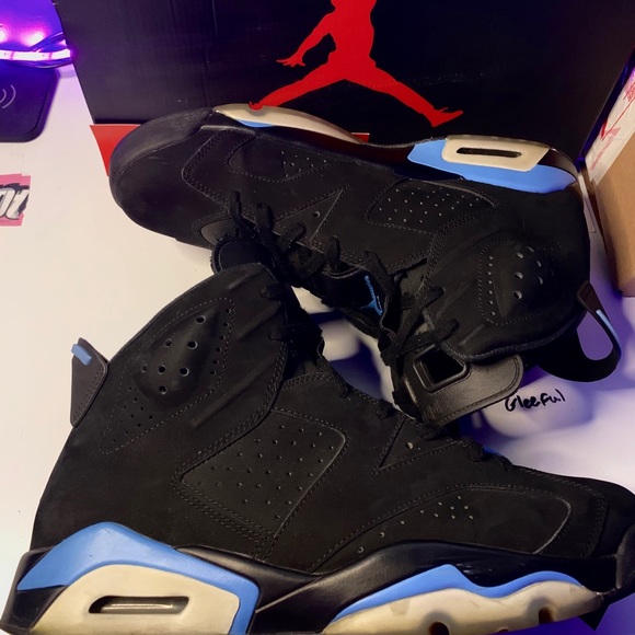 Jordan 6 blue unc - Picture 2 of 5